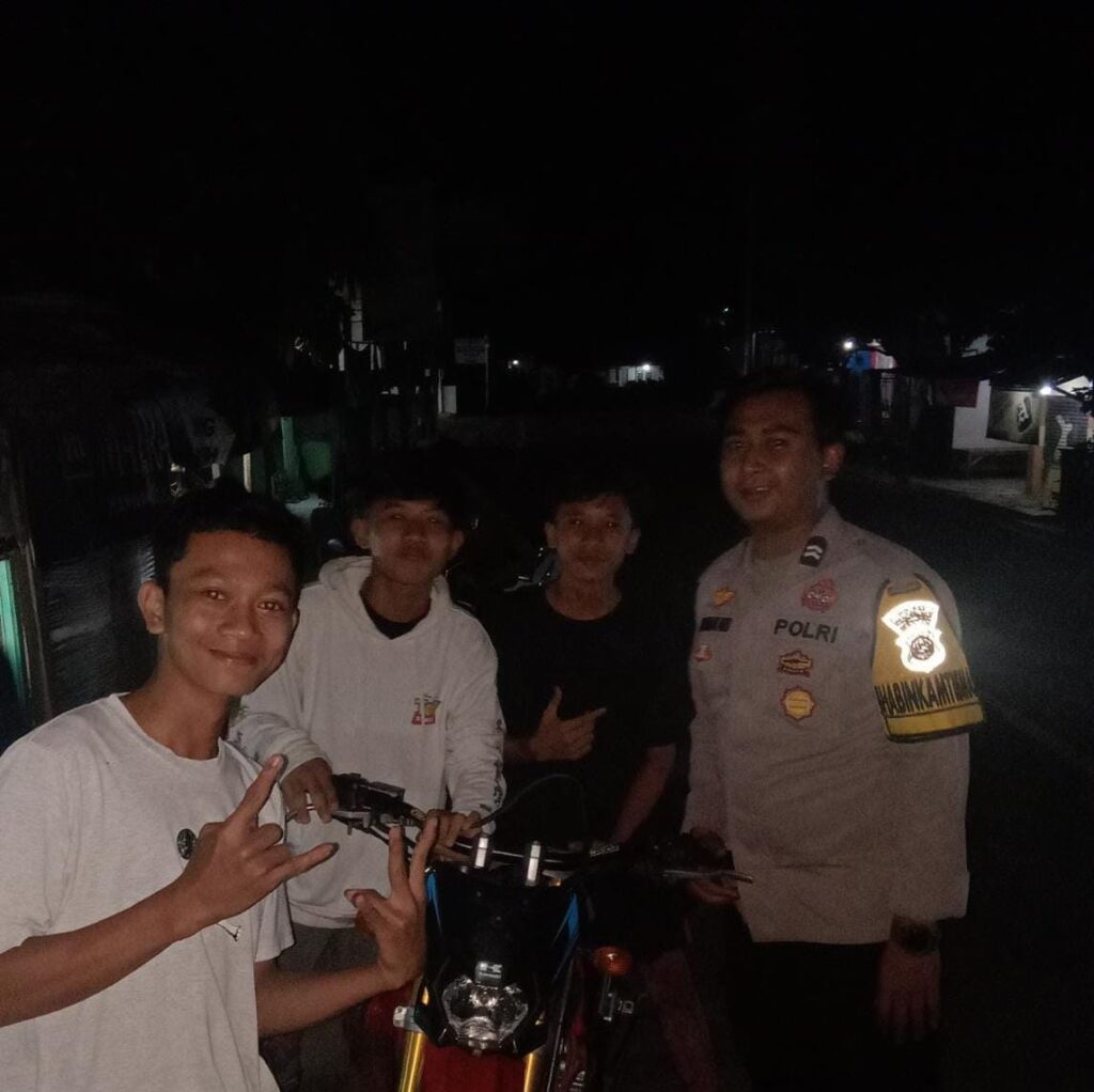 Polsek Cigeulis Terus Tingkatkan Patroli KRYD demi Kamtibmas yang Aman dan Kondusif 1 WhatsApp Image 2023 10 12 at 19.19.25