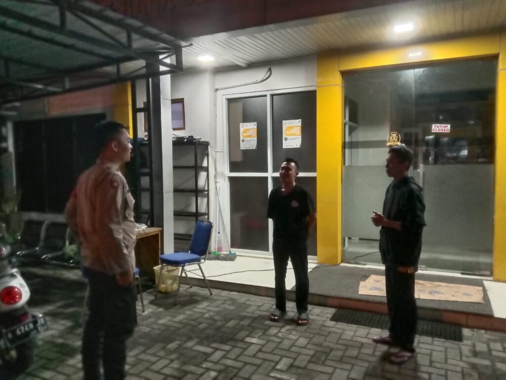 Polsek Pandeglang Menggelar Himbauan untuk Ciptakan Lingkungan yang Aman 1 WhatsApp Image 2023 10 14 at 11.54.04