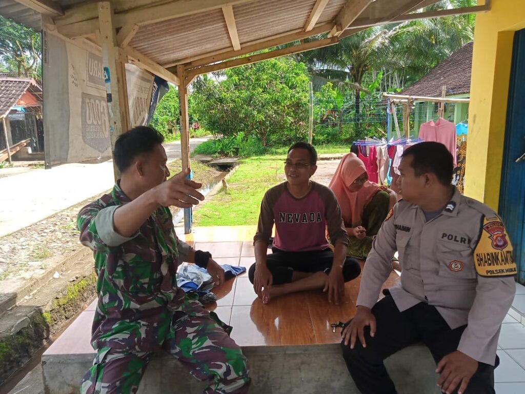 Polsek Munjul Gelar Kegiatan Sambang KRYD untuk Mencegah Gangguan Kamtibmas 5 WhatsApp Image 2023 10 14 at 12.08.24