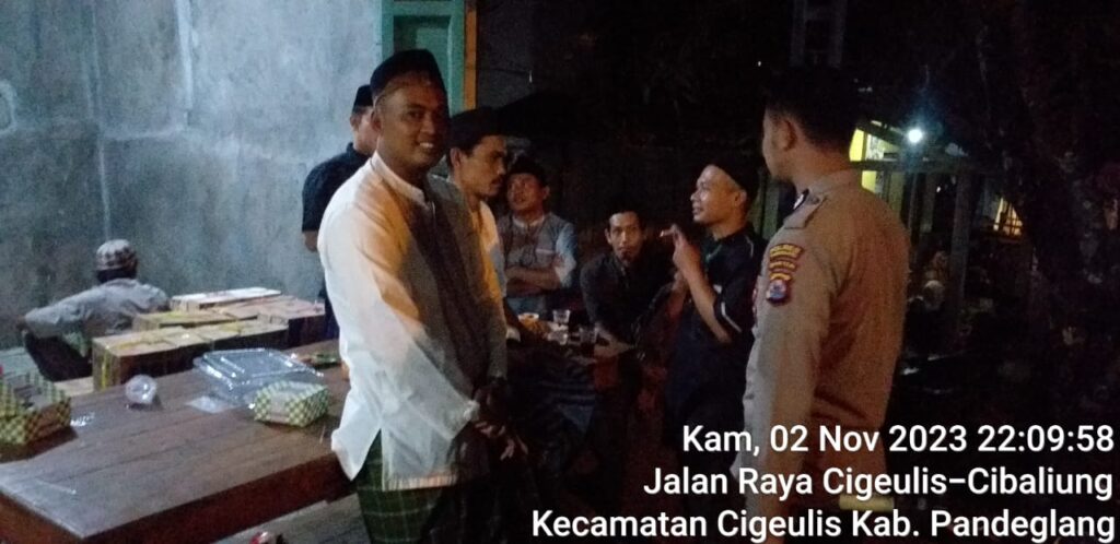 Patroli KRYD Polsek Cigeulis: Wujudkan Kamtibmas Aman dan Kondusif 7 WhatsApp Image 2023 11 03 at 21.06.55