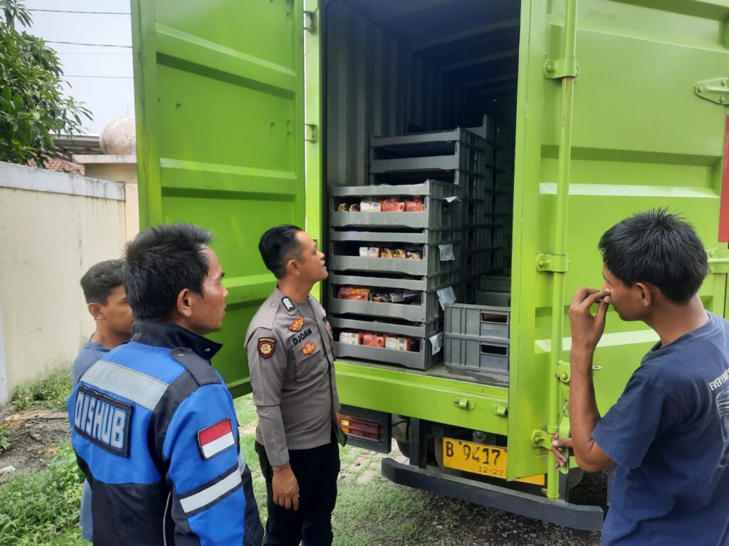 Polsek Carita Gelar Operasi Gabungan Inspeksi Keselamatan Lalu Lintas di Terminal Carita 2 WhatsApp Image 2023 11 07 at 19.17.48