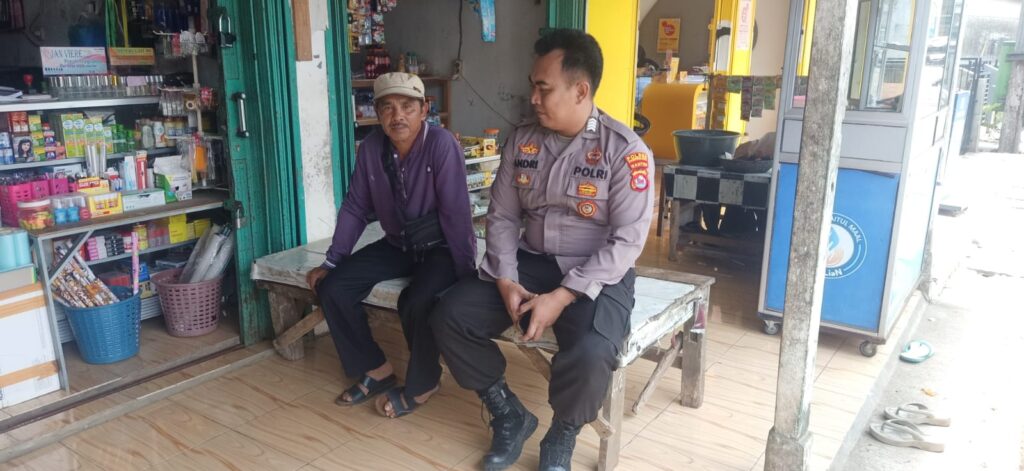 Polsek Cimanggu Terus Aktif Menjalankan Rutinitas Sambangi Masyarakat 3 WhatsApp Image 2023 11 17 at 08.00.58