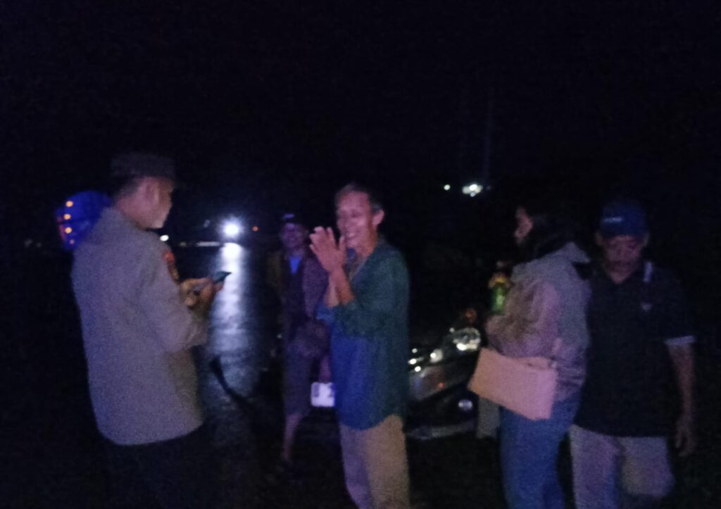 Polres Pandeglang Tanggap Cepat Terhadap Laporan Kecelakaan Lalulintas di Media Sosial 1 WhatsApp Image 2024 04 18 at 10.03.36