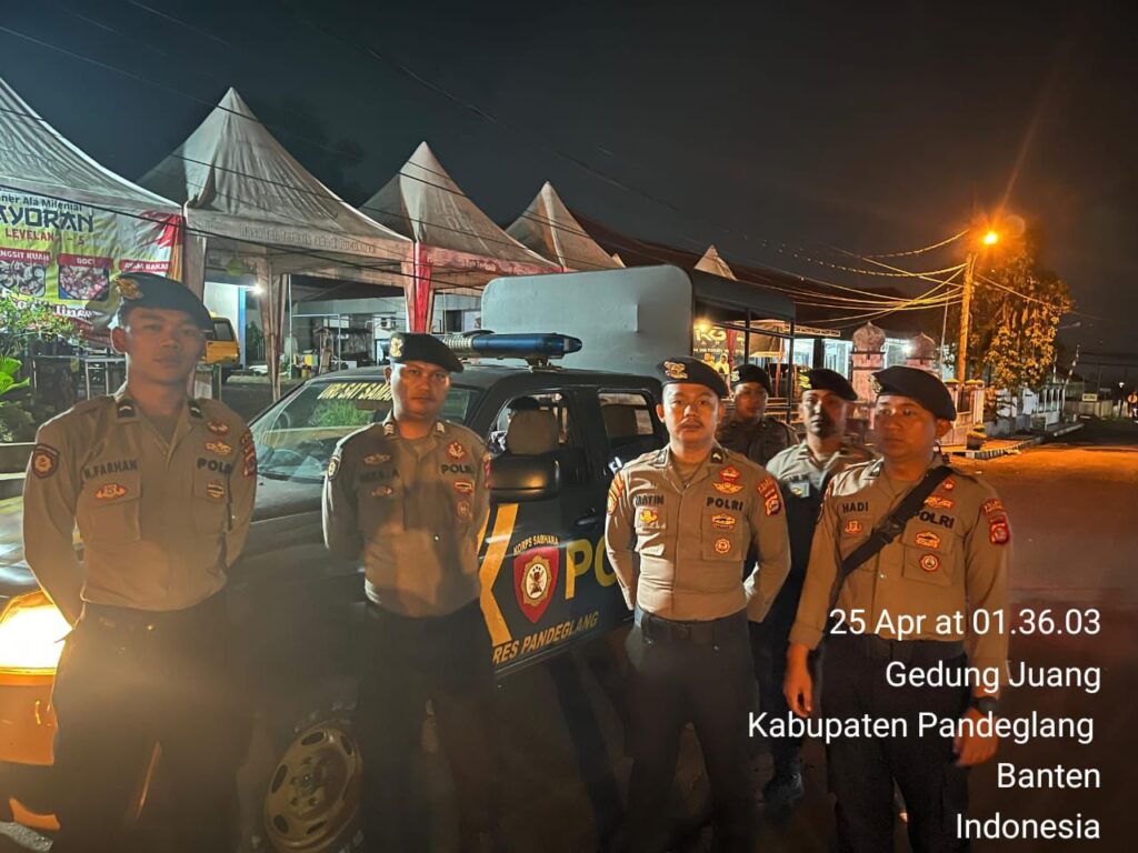 Patroli Mobile Malam Hari Sat Samapta Polres Pandeglang: Meningkatkan Kenyamanan dan Keamanan Masyarakat 4 WhatsApp Image 2024 04 25 at 01.53.41