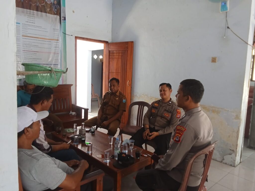 Polsek Panimbang Lakukan Kunjungan Silaturahmi ke Para Tokoh Agama dan Masyarakat 4 WhatsApp Image 2024 04 28 at 18.38.59