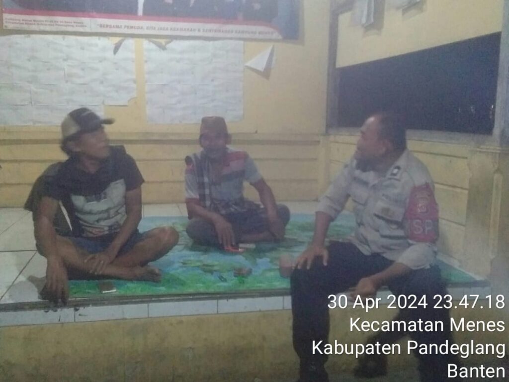 Kontrol Pos Ronda, Polsek Menes Himbau Untuk Tetap Waspada 1 IMG 20240501 WA0023