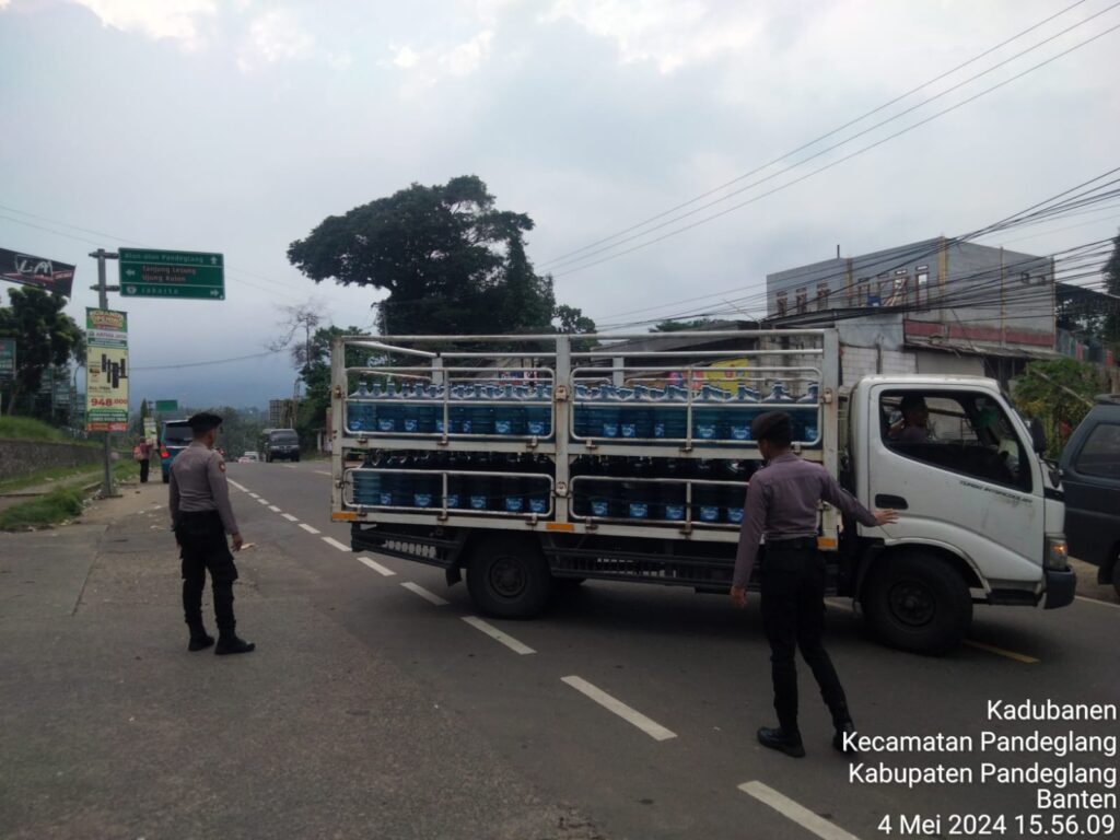 Sat Samapta Polres Pandeglang Gelar Strong Point untuk Penguatan Keamanan Wilayah Hukum Polres Pandeglang 9 WhatsApp Image 2024 05 04 at 18.26.43