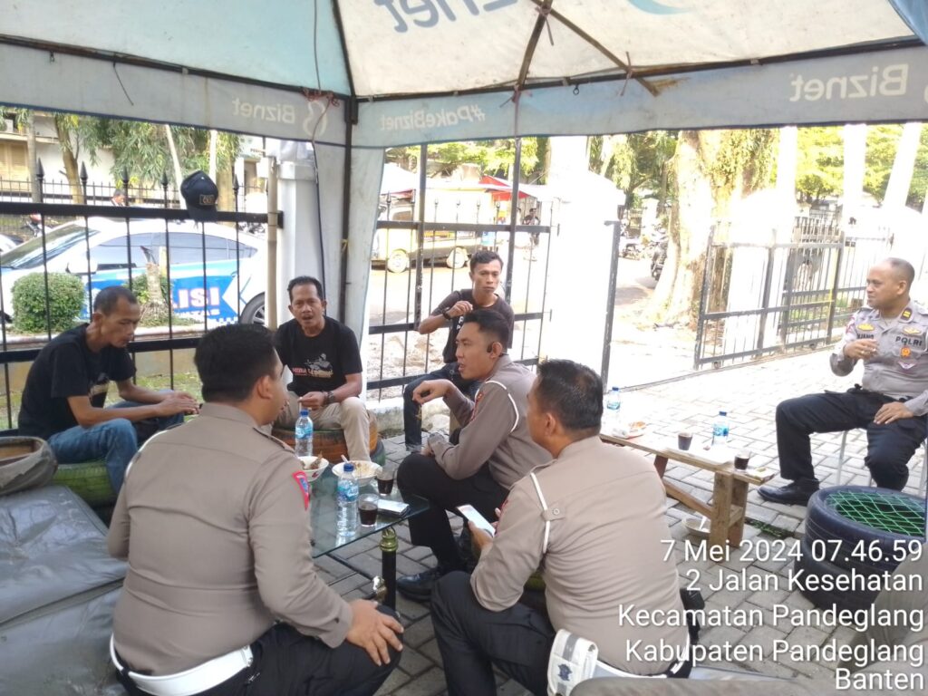 Media dan Polres Pandeglang Bersinergi: Sambang Kasat Lantas untuk Keterbukaan dan Informasi Terkini 8 WhatsApp Image 2024 05 07 at 09.21.05