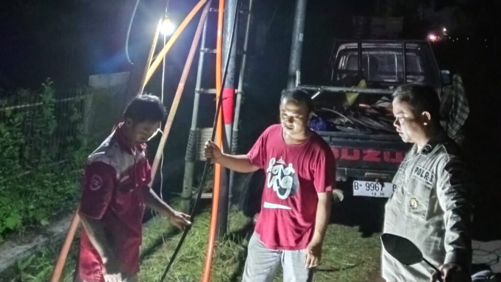 Polsek Pagelaran Lakukan Patroli untuk Cegah Tindak Kriminalitas di Perkampungan dan Pertokoan 3 WhatsApp Image 2024 05 15 at 06.41.39