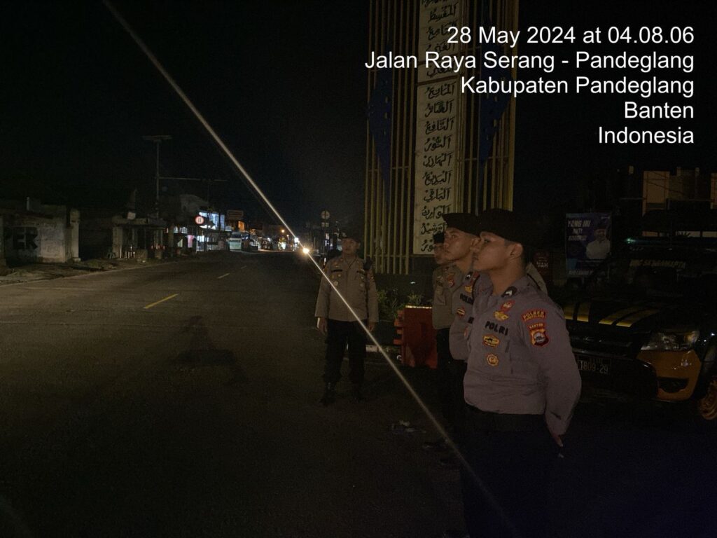 Kasat Samapta Polres Pandeglang Pimpin Langsung Patroli Malam Untuk Cegah Aksi Balap Liar 4 WhatsApp Image 2024 05 28 at 06.25.07