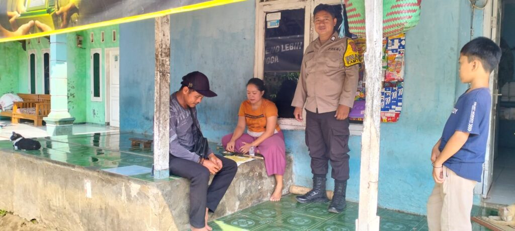 Bhabinkamtibmas Polsek Cadasari Gelar Silaturahmi dengan Warga Desa Koroncong 4 WhatsApp Image 2024 05 30 at 15.06.15