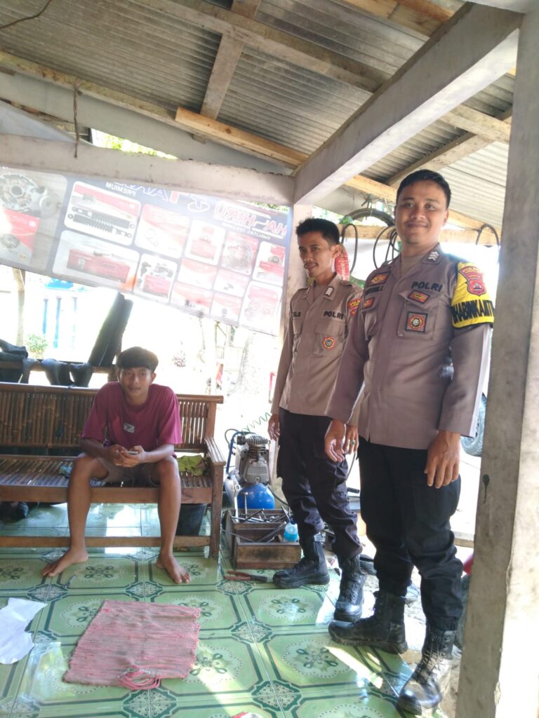 Anggota Piket Polsek Angsana Polres Pandeglang Laksanakan Patroli KRYD di Wilayah Hukum Polsek Angsana 3 WhatsApp Image 2024 06 05 at 20.28.16