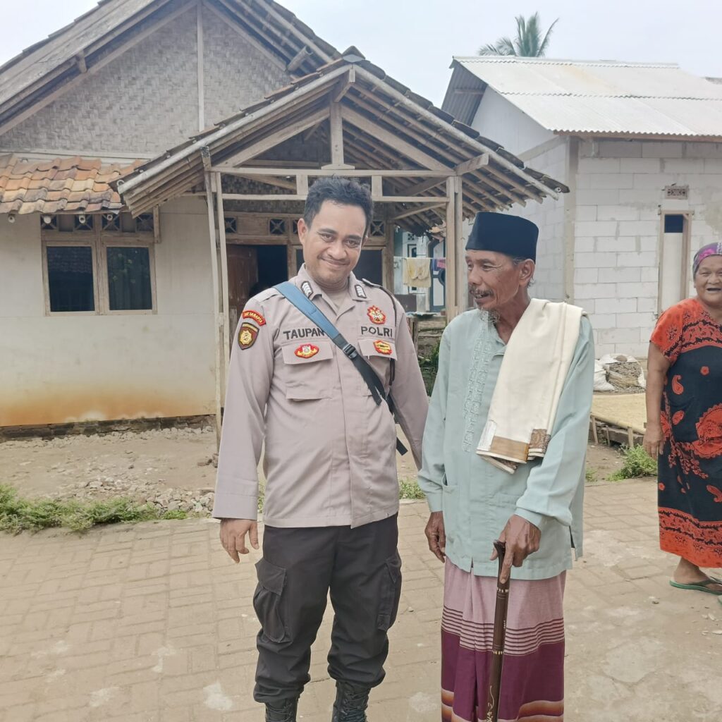 Bhabinkamtibmas Polsek Picung dan Tokoh Agama Jalin Silaturahmi untuk Ciptakan Kondusifitas Kamtibmas. 3 WhatsApp Image 2024 06 07 at 05.16.54
