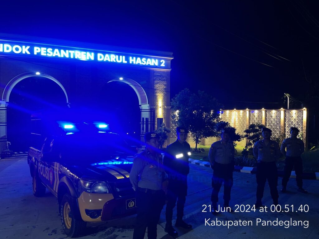 Sat Samapta Polres Pandeglang Gelar Patroli Lampu Biru untuk Menjaga Kondusifitas Wilayah 3 WhatsApp Image 2024 06 21 at 03.52.18