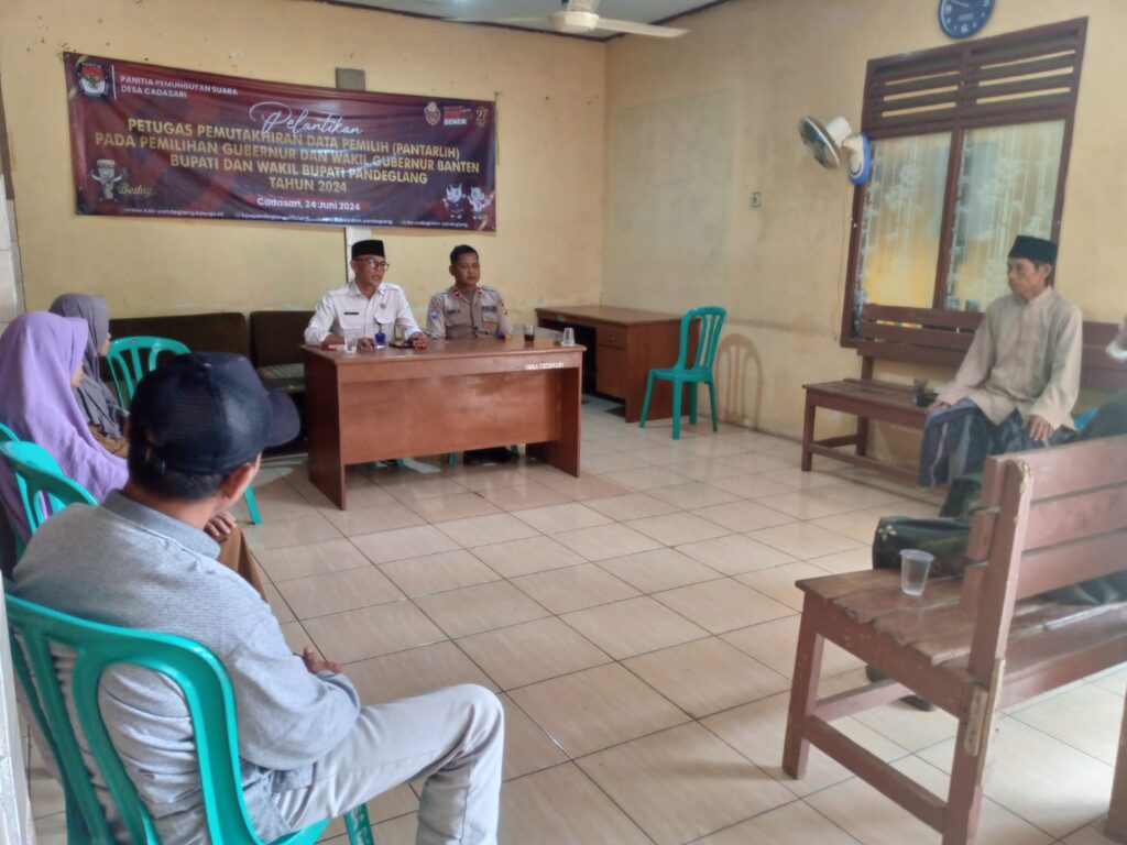 Kanit Binmas Polsek Cadasari Hadiri Musyawarah Permasalahan Warga di Kantor Desa Cadasari 3 IMG 20240712 WA0018