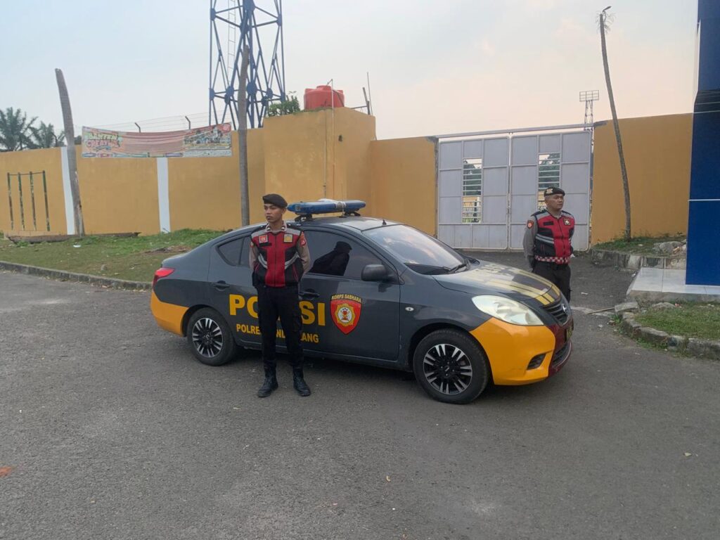 Ciptakan Kondusifitas Wilayah di Stadion Badak Pandeglang, Sat Samapta Polres Pandeglang Gelar Patroli Antisipasi 8 IMG 20240731 WA0017
