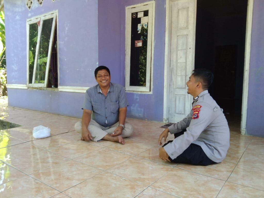 Polsek Cikedal Sambangi TokohMasyarakat di Kecamatan Cikedal 2 WhatsApp Image 2024 07 09 at 19.31.33