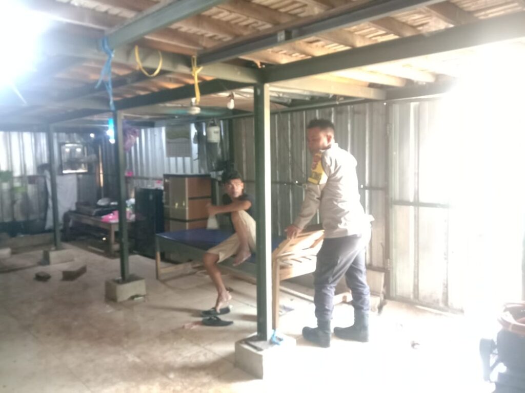 Ciptakan Situasi Kondusif, Polsek Jiput Ajak Warga Jaga Kamtibmas 1 WhatsApp Image 2024 07 12 at 20.37.04