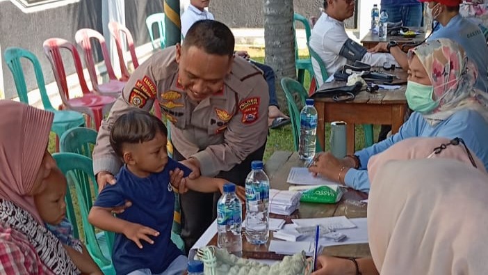 Kapolsek carita Hadiri Bakti Sosial Pelayanan Kesehatan Gratis di Masjid At-Taqwa Desa Sukajadi 8 WhatsApp Image 2024 07 16 at 22.26.46