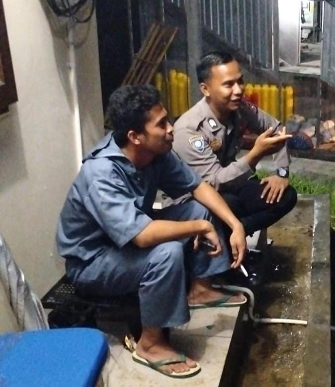 Bhabinkamtibmas Polsek Angsana Polres Pandeglang Brigadir Jumhani Sambangi Masyarakat Desa Angsana 4 WhatsApp Image 2024 07 19 at 05.41.58