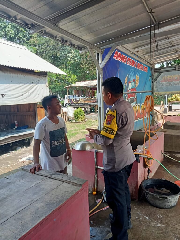 Bhabinkamtibmas Polsek Carita Sambangi Warga Binaan Ciptakan Kondusifitas 9 WhatsApp Image 2024 07 23 at 05.48.33