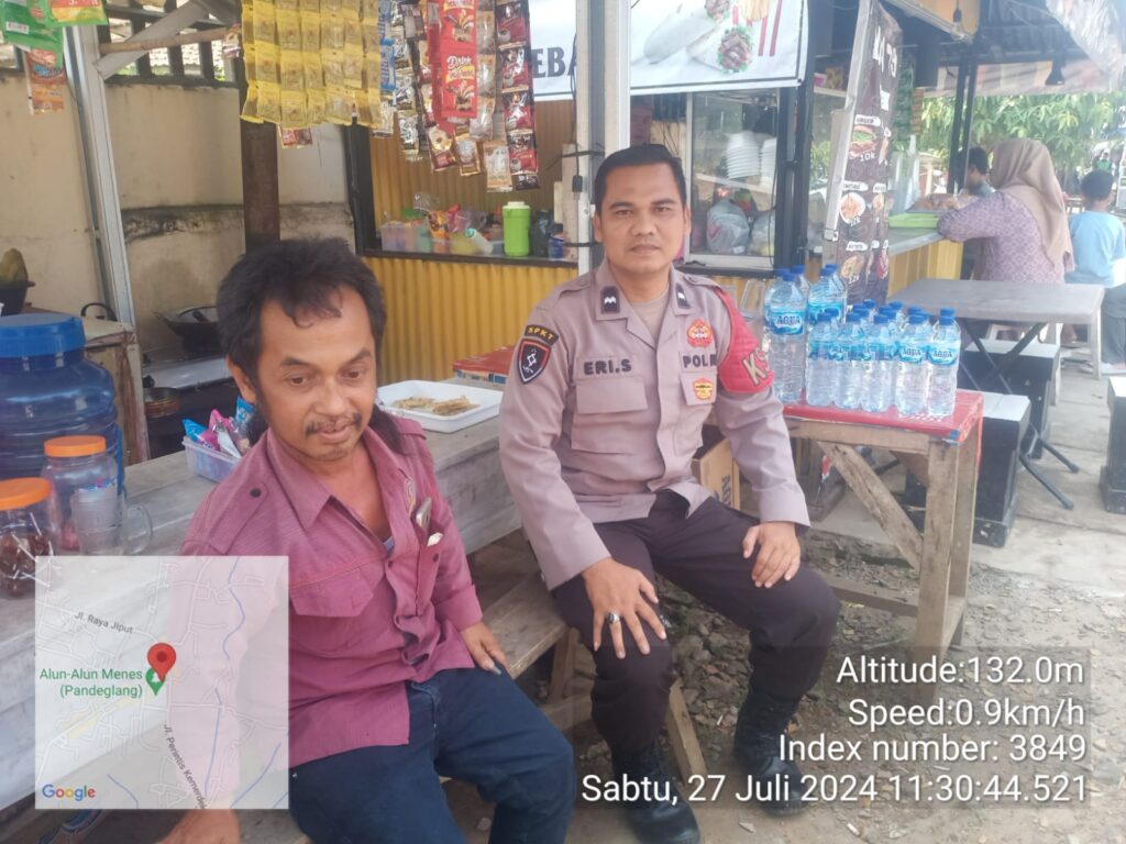Agar Kamtibmas Tetap Kondusif, Polsek Menes Jalin komunikasi dengan Sambangi warga 6 WhatsApp Image 2024 07 27 at 21.45.34