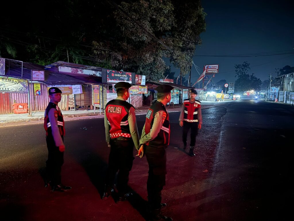 Cegah Aksi Balap Liar, Sat Samapta Polres Pandeglang Laksanakan Kegiatan Preventif di Pertigaan Cipacung 3 WhatsApp Image 2024 07 31 at 04.12.29