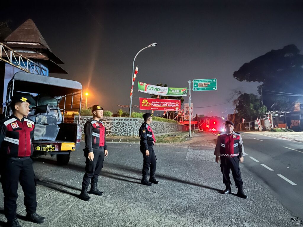 Sat Samapta Polres Pandeglang Gelar Patroli Malam di Terminal Kadubanen untuk Cegah Balap Liar 10 IMG 20240808 WA0023