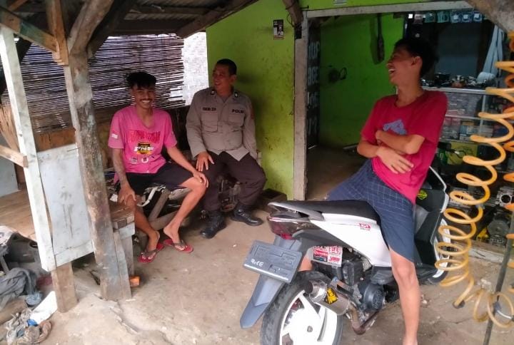 Kanit Samapta Polsek Angsana Polres Pandeglang Laksanakan Patroli Dialogis Cegah Tawuran 1 WhatsApp Image 2024 08 01 at 06.00.14