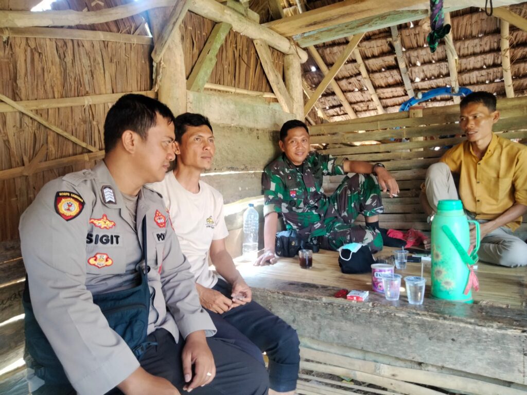 Jaga Kamtibmas Aman Dan Kondusif Personil Polsek Patia Laksanakan Patroli Siang 3 WhatsApp Image 2024 08 03 at 23.16.49