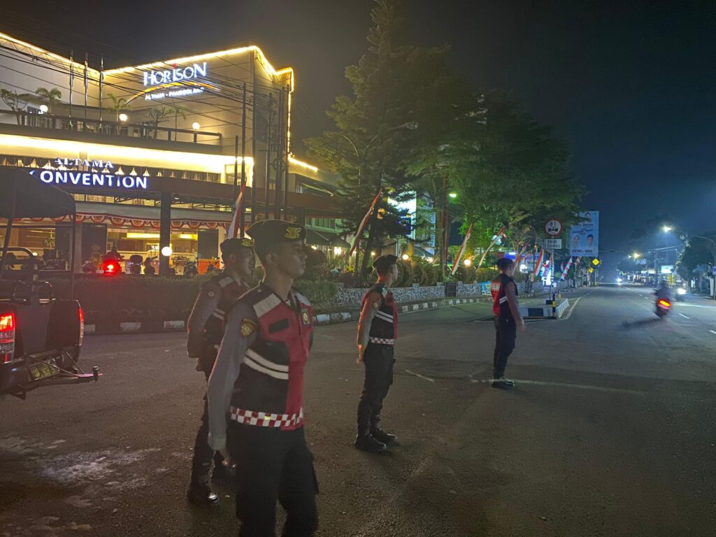 Sat Samapta Polres Pandeglang Gelar Patroli Preventif untuk Cegah Balapan Liar di Cigadung 8 WhatsApp Image 2024 08 04 at 06.04.26
