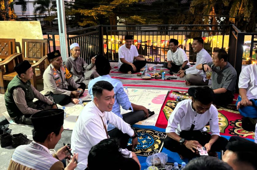 Kapolres Pandeglang AKBP Oki Bagus Setiaji Gelar Buka Puasa Bersama Wartawan Porwan 5 425