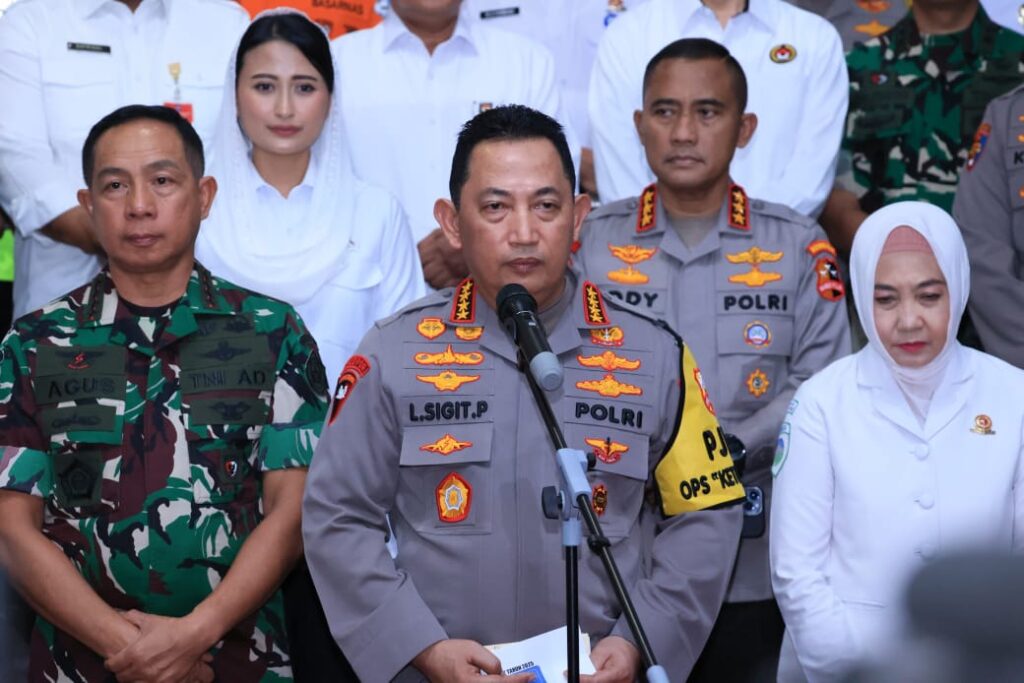 Kapolri: 78.506 Masjid dan 38.390 Tempat Salat Ied Jadi Fokus Pengamanan Besok 2 WhatsApp Image 2025 03 30 at 22.49.21