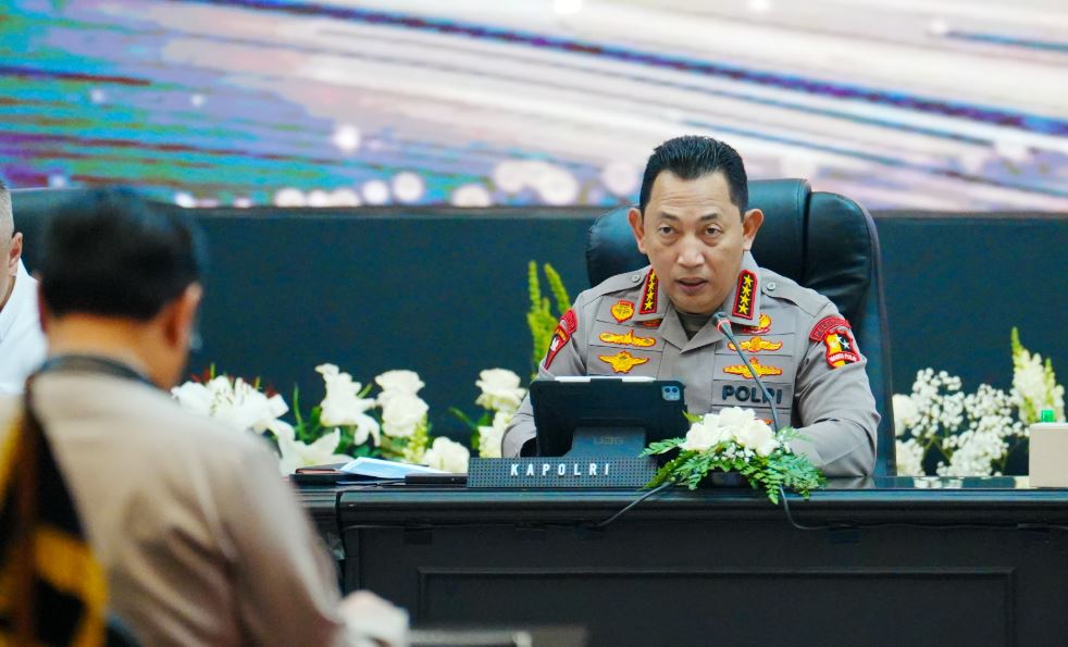 Kapolri Paparkan Persiapan dan Kesiapan Pengamanan Lebaran 2025 ke Menko Polkam 7 fgdg