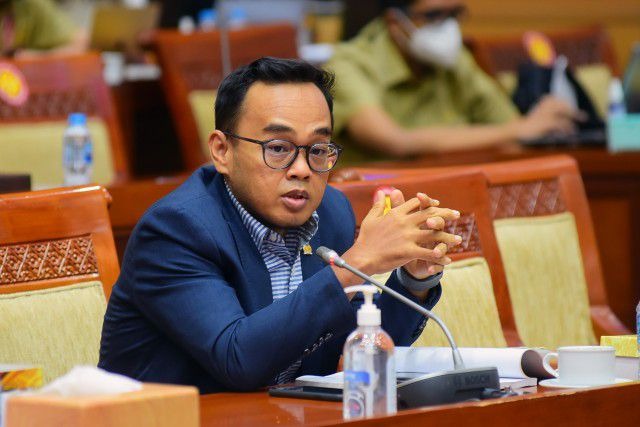 Wakil Ketua Komisi III DPR Apresiasi Pengungkapan Penyelundupan Sabu Jaringan Internasional oleh Polri 2 WhatsApp Image 2025 04 15 at 21.11.39