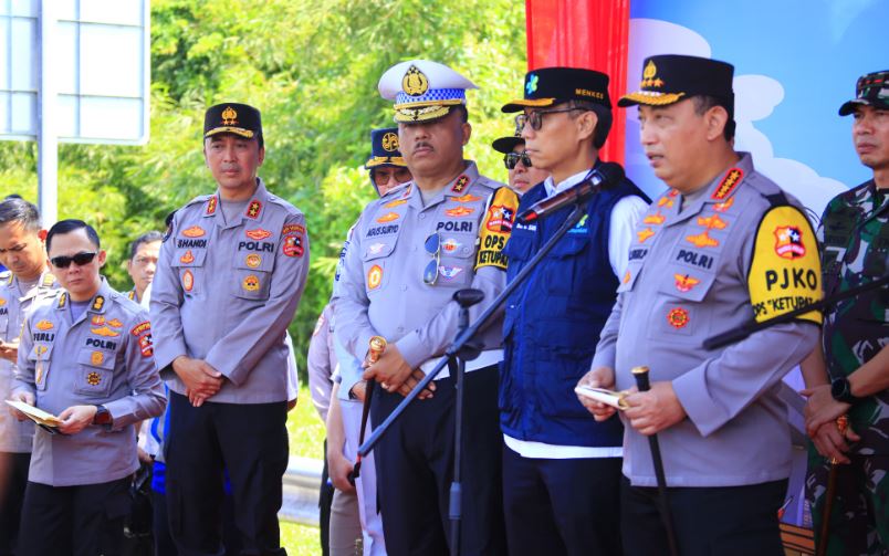Kapolri Pimpin Pelepasan One Way Nasional Tol Kalikangkung-Cikampek 5 uygh